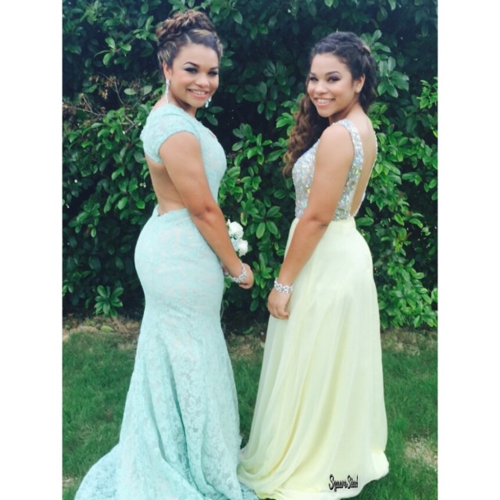 Prom/formal dress